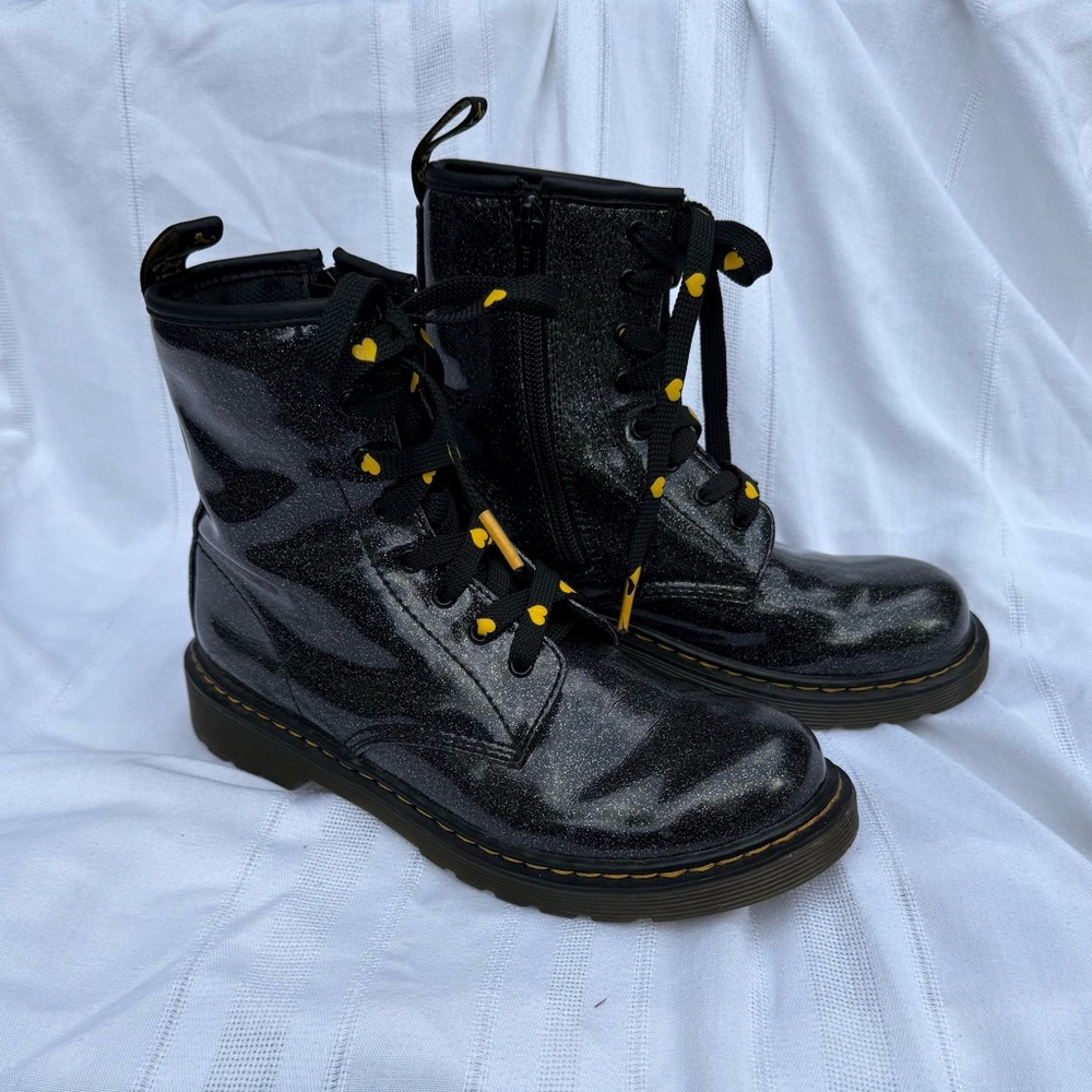 Dr. Doc Martens Black Glitter 1460 Lace-Up Boots women’s size 6